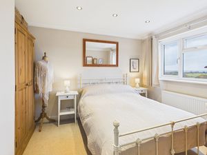 Bedroom- click for photo gallery